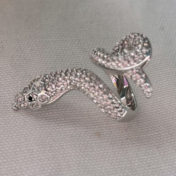 Crystal Boa Snake Ring - Picture 3 of 4